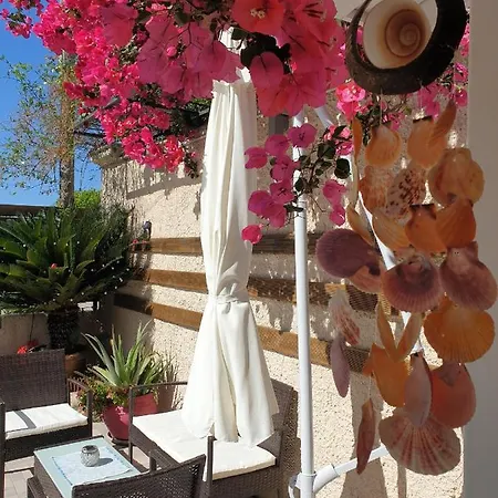 Aloe House Semesterbostad Lakíthra